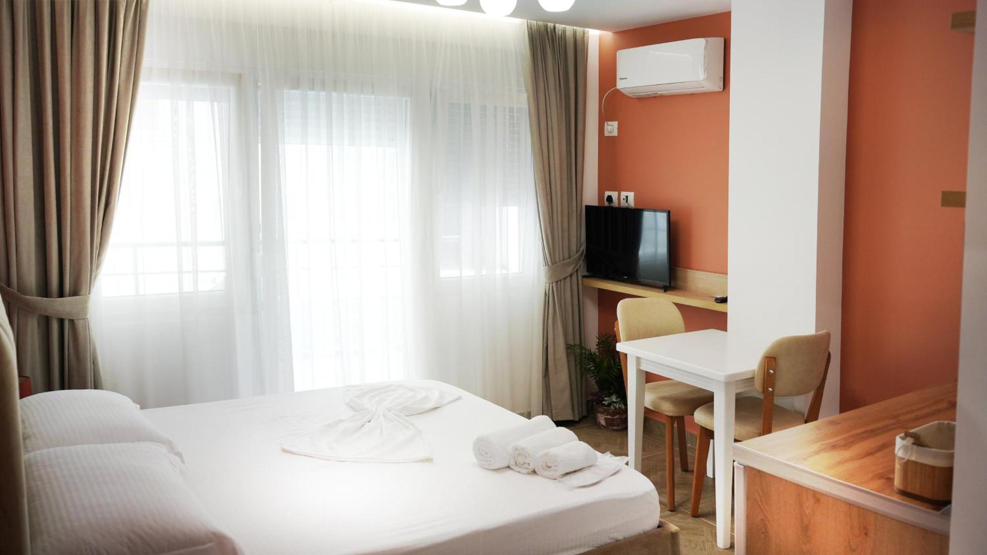 Hotel Luris Golem  Exteriör bild